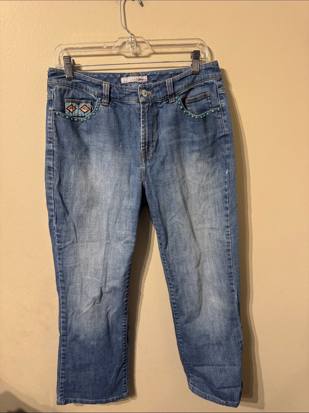 Women's Chico's Platinum Southwest Style Jeans sz 0.5 / US 6 Distressed Beaded